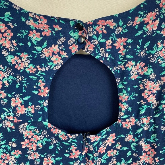 Floral Open Back Cottagecore Fit and Flare Dress Size S 🔥 - Picture 5 of 7